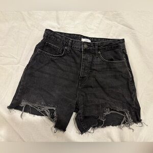Forever 21 black distressed short